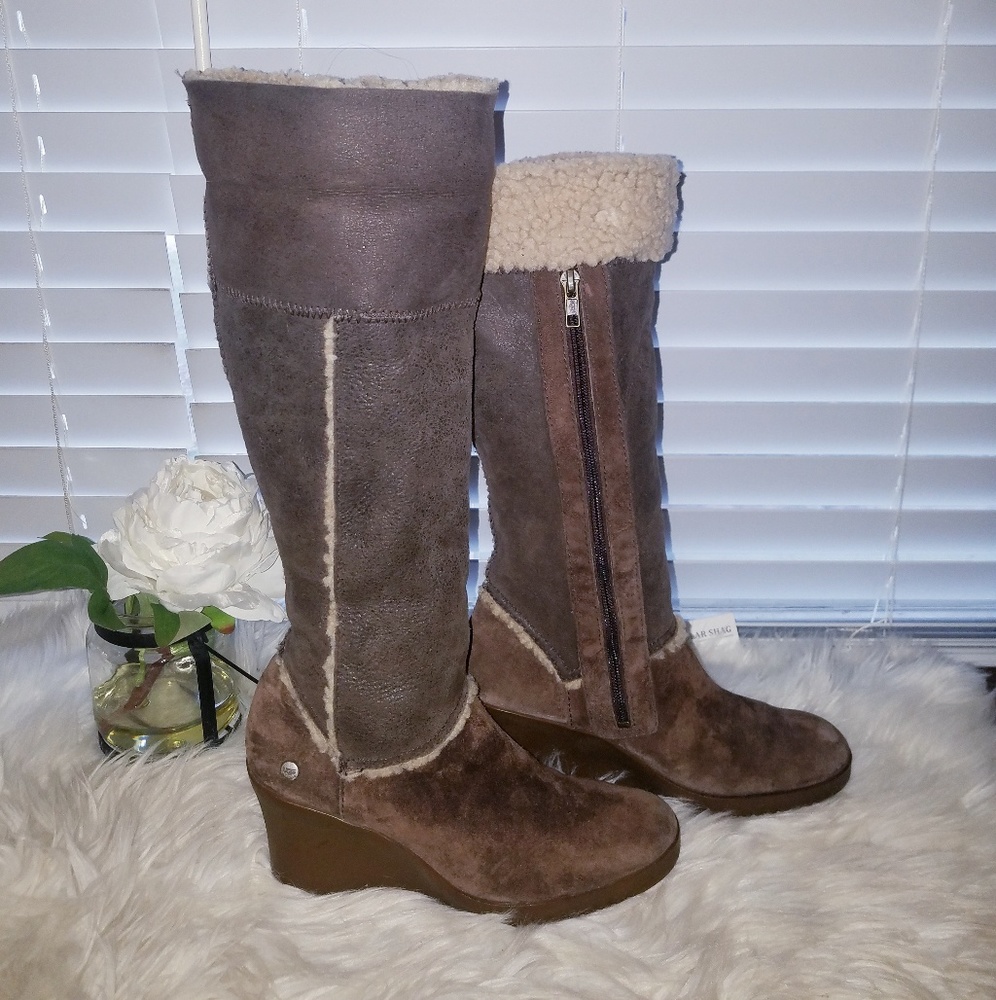 UGG brown and cream wedge boots - Picture 3 of 8